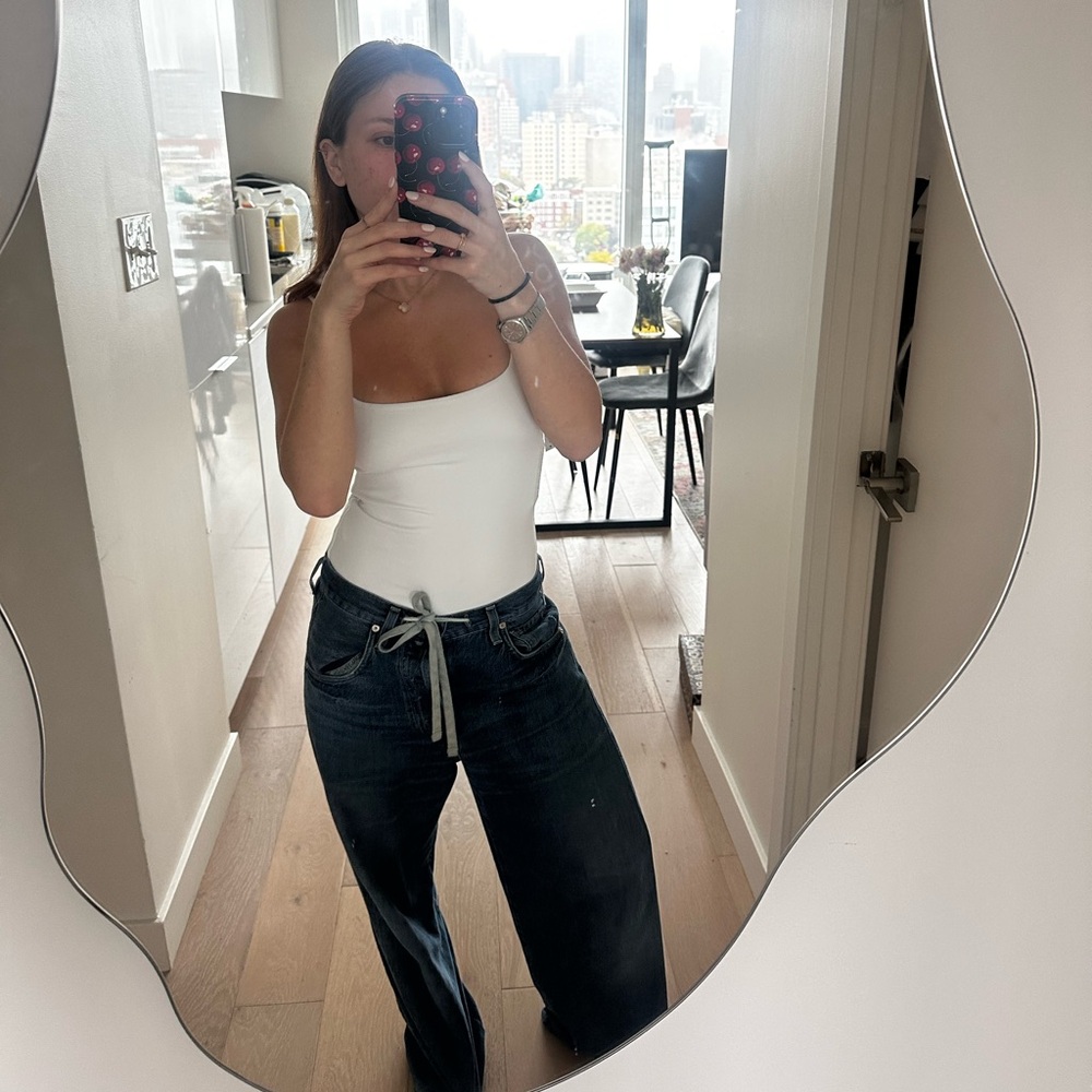 White Aritzia Bodysuit, NEW WITH TAGS